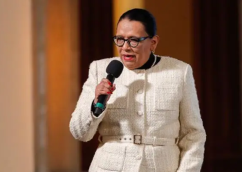 Gobierno instala 10 centros de atención para recibir a deportados de EU