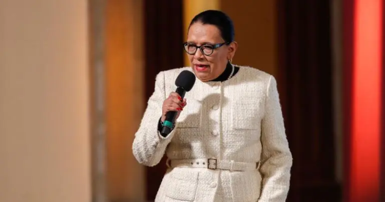 Gobierno instala 10 centros de atención para recibir a deportados de EU