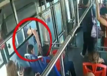 Graban robo en Mexibús de Ecatepec y se vuelve viral