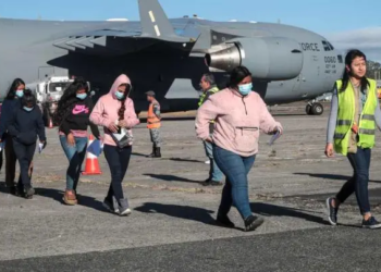 Primeros vuelos de deportación del gobierno de Trump llegan a Guatemala