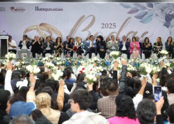 MÁS DE 240 PAREJAS DE HUIXQUILUCAN CONTRAEN MATRIMONIO POR LA VÍA CIVIL EN LAS “BODAS 2025”