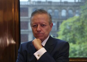 Secuaces de Saldívar al Tribunal de Disciplina Judicial