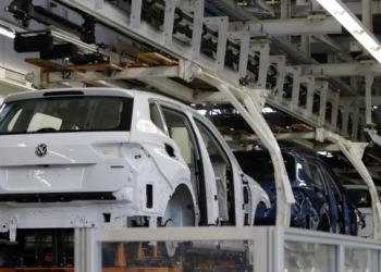 Exportación de autos cae 13.74% en enero pese a subida en producción: Inegi