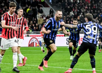 El Inter derrumba el muro del Milan con un empate