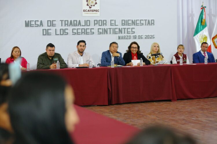 Azucena Cisneros anuncia creación de Célula de Protección Animal