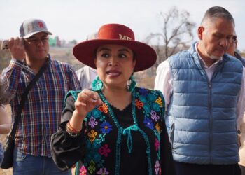 YOSELIN MENDOZA APOYA DE FORMA SOLIDARIA A FAMILIA QUE PERDIÓ VIVIENDA POR INCENDIO