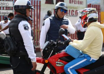REALIZA HUIXQUILUCAN OPERATIVO Y CAMPAÑA INFORMATIVA PARA EL REORDENAMIENTO DE MOTOCICLETAS