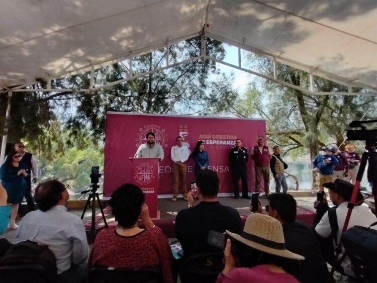 La Presa Los Cuartos taponada por toneladas de basura