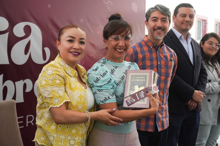 En Nicolás Romero, Yoselin Mendoza invita a visitar la Feria del Libro 2025