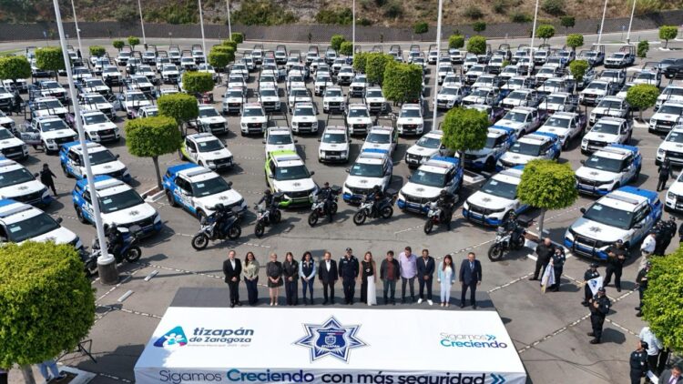 La seguridad avanza en Atizapán de Zaragoza, Pedro Rodríguez entrega 224 patrullas