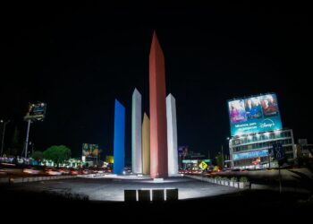 Las Torres de Satélite volverán hacer brillar a Naucalpan