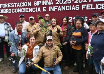 Yoselin Mendoza sembrando vida en N. R.