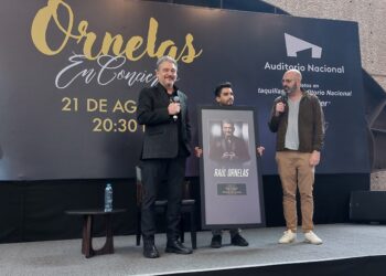 LA CANCIÓN SE VUELVE TEMPLO: RAÚL ORNELAS BUSCARÁ LA INMORTALIDAD EN EL AUDITORIO NACIONAL