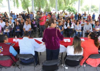Impulsa Azucena Cisneros mejoras en Parque Bicentenario