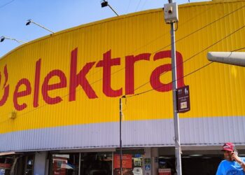 Ordenan a Elektra pagar 2 mil millones de pesos al SAT… y Salinas Pliego condena fallo