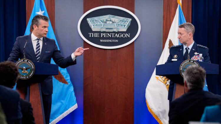 Estados Unidos ha “devastado el programa nuclear iraní”, informó el jefe del Pentágono