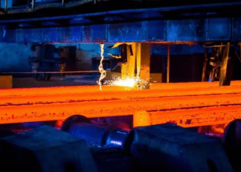 Siderurgia no es el único sector perjudicado por aranceles de Trump, advierten