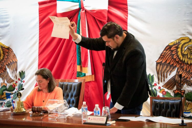 DESIGNAN A CRONISTA MUNICIPAL EN NAUCALPAN