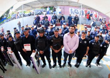 En Naucalpan reconocen trabajo de policía municipal