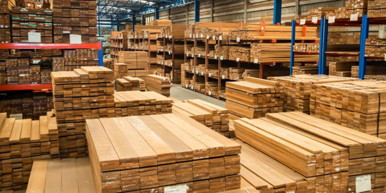 Trump fija aranceles a importaciones de madera; México entre los afectados