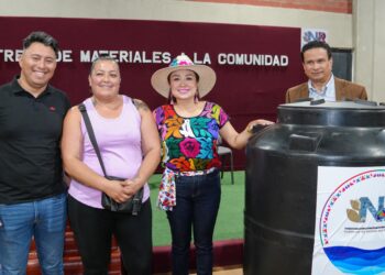 En N. R. se entregan apoyos para mejorar condiciones de vida