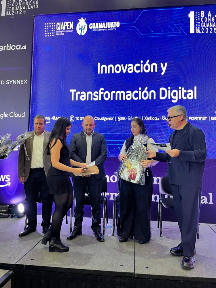 APLICACIÓN DE TECNOLOGÍA PERMITE EFICIENTAR SERVICIOS EN BENEFICIO DE LAS Y LOS HABITANTES DE TLALNEPANTLA