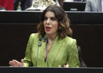 Piden que prestadores de servicios de plataformas digitales de movilidad puedan acceder a aeropuertos para recoger pasaje