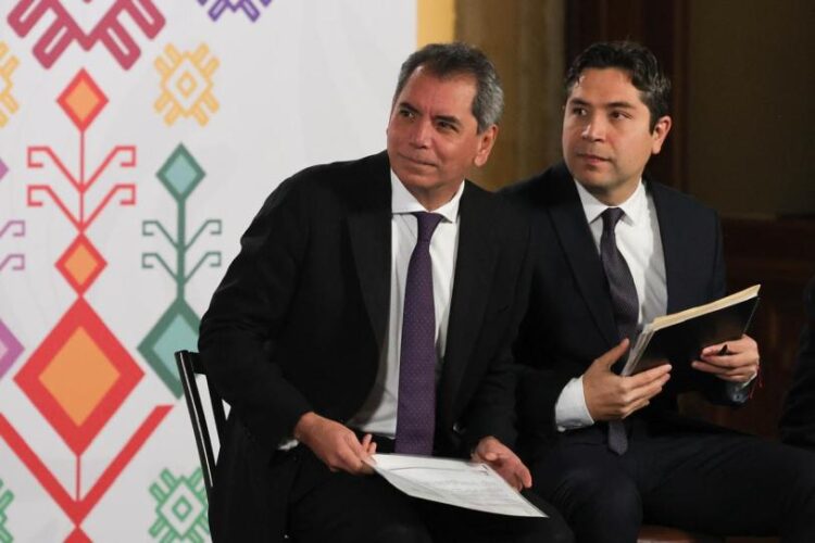 SAT devolvió casi un billón de pesos por IVA e ISR en 2025