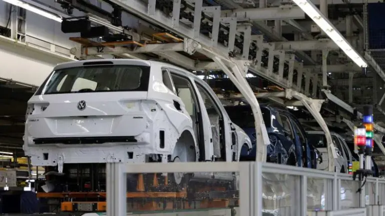 Producción de autos cayó 0.9 % en 2025 ante amenazas arancelarias de EU