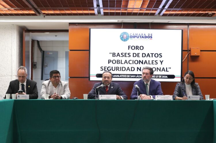 Organiza Felipe Miguel Delgado foro “Bases de Datos Poblacionales y Seguridad Nacional