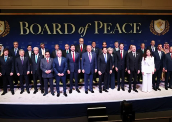 «Son los líderes mundiales más importantes»: Trump se reúne por primera vez con los 40 integrantes de la Junta de Paz