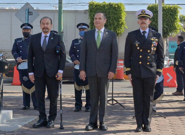 PEDRO RODRÍGUEZ CONMEMORA EL DÍA DE LA BANDERA