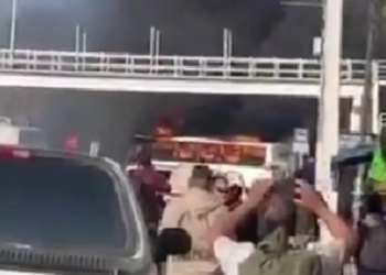 Bloqueos y quema de vehículos en diversas regiones de Jalisco tras operativo federal