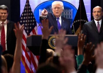 Trump elevará arancel global de 10 a 15% tras bloqueo de la Corte Suprema