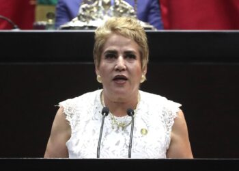 Impulsan iniciativa para que los servicios de salud se brinden con el apoyo de traductores indígenas