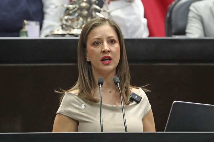 Proponen que hijas e hijos adoptivos de militares tengan los derechos y beneficios previstos en la ley