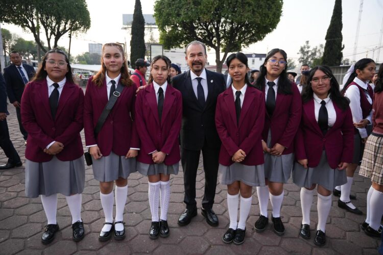 FORTALECE GOBIERNO DE ATIZAPÁN VALORES CÍVICOS ENTRE LA COMUNIDAD ESTUDIANTIL