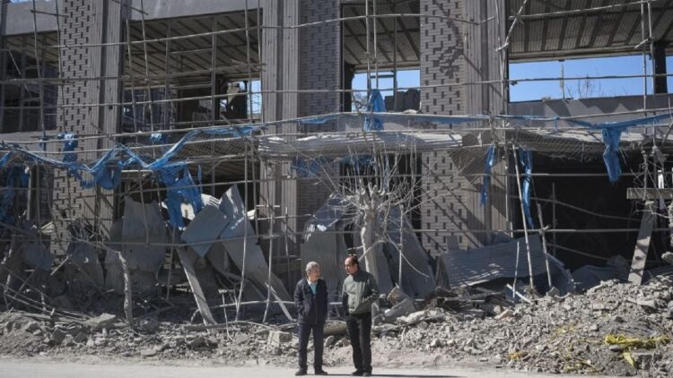 Israel ataca edificio en Irán donde se prevé la elección del sucesor del ayatolá Jamenei