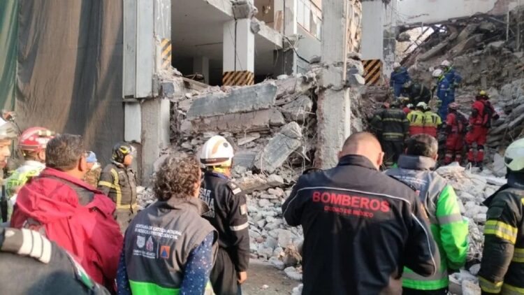 Confirman la muerte de segundo y  tercer trabajador por derrumbe de edificio en San Antonio Abad