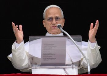 Papa León XIV pide alto al fuego y abrir vías de diálogo ante la guerra en Medio Oriente