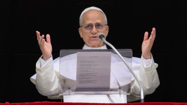 Papa León XIV pide alto al fuego y abrir vías de diálogo ante la guerra en Medio Oriente