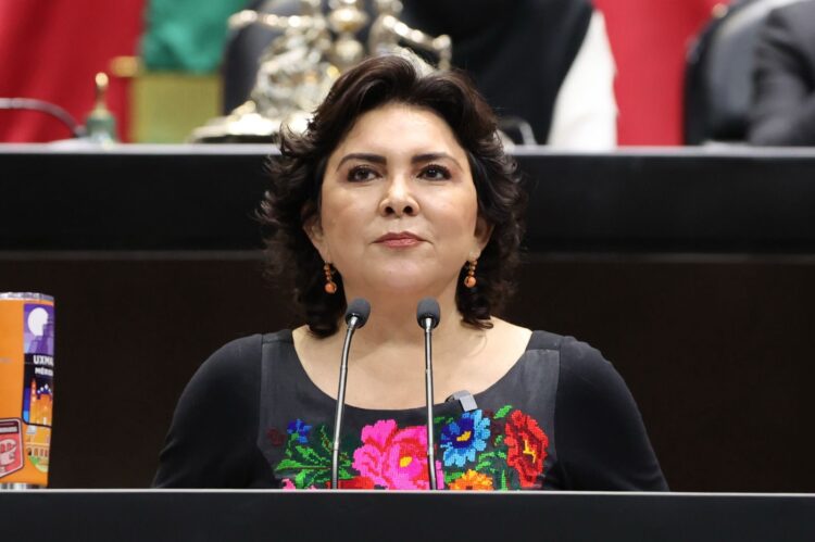 Plantean que universidades brinden servicios de cuidado infantil para hijas e hijos de mujeres estudiantes