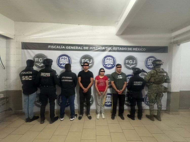POLICÍA DE ATIZAPÁN ATRAPA A PRESUNTOS MULTIHOMICIDAS DE AZCAPOTZALCO