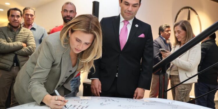 HUIXQUILUCAN SIN DEUDAS A LA CAEM