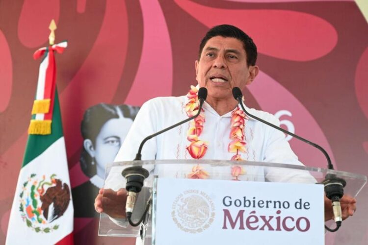 Condena gobernador de Oaxaca asesinato de sobrino del secretario de Gobierno