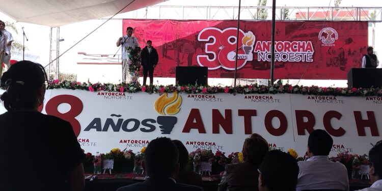 Antorchistas artífices de la política en Edomex
