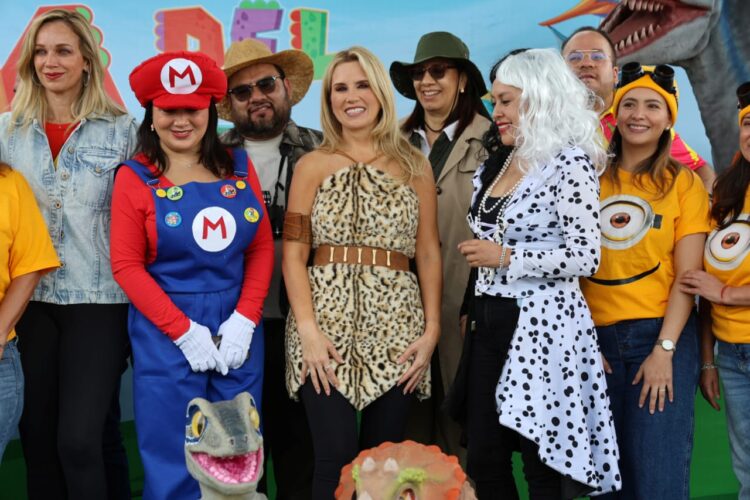 Inician festejos por Día del Niño con Show de Lagrimita y Costel