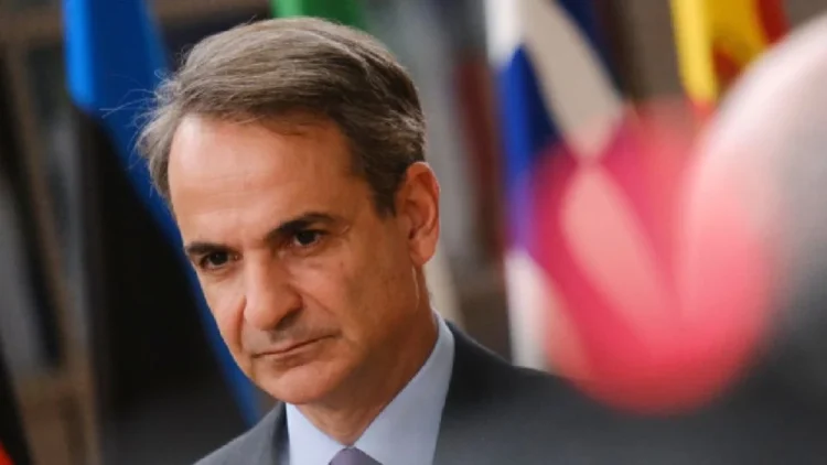 Crisis en Grecia: dimiten dos ministros y un viceministro por investigación de fraude en la UE