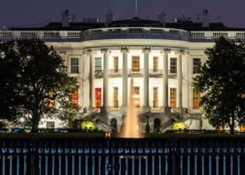 El Servicio Secreto de EU indaga un posible tiroteo cerca de la Casa Blanca esta madrugada