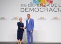 Cumbre en Defensa de la Democracia: Presidenta propone programa global de reforestación y declaración contra intervención militar en Cuba